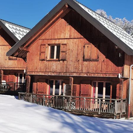 Chalet Moeki Acces Piscine Sauna Les Déserts Exterior photo